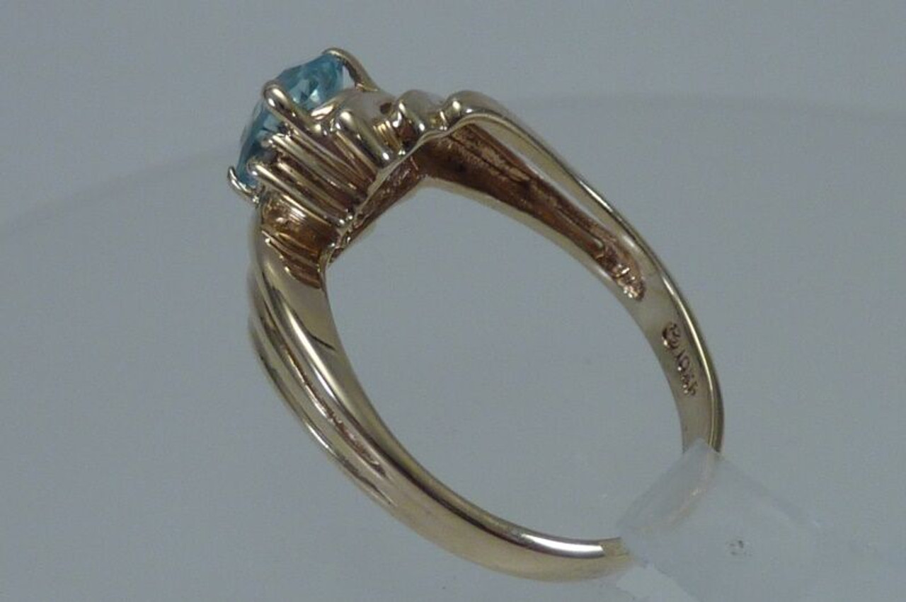 10K Yellow Gold Aquamarine Ring, Size 6.5