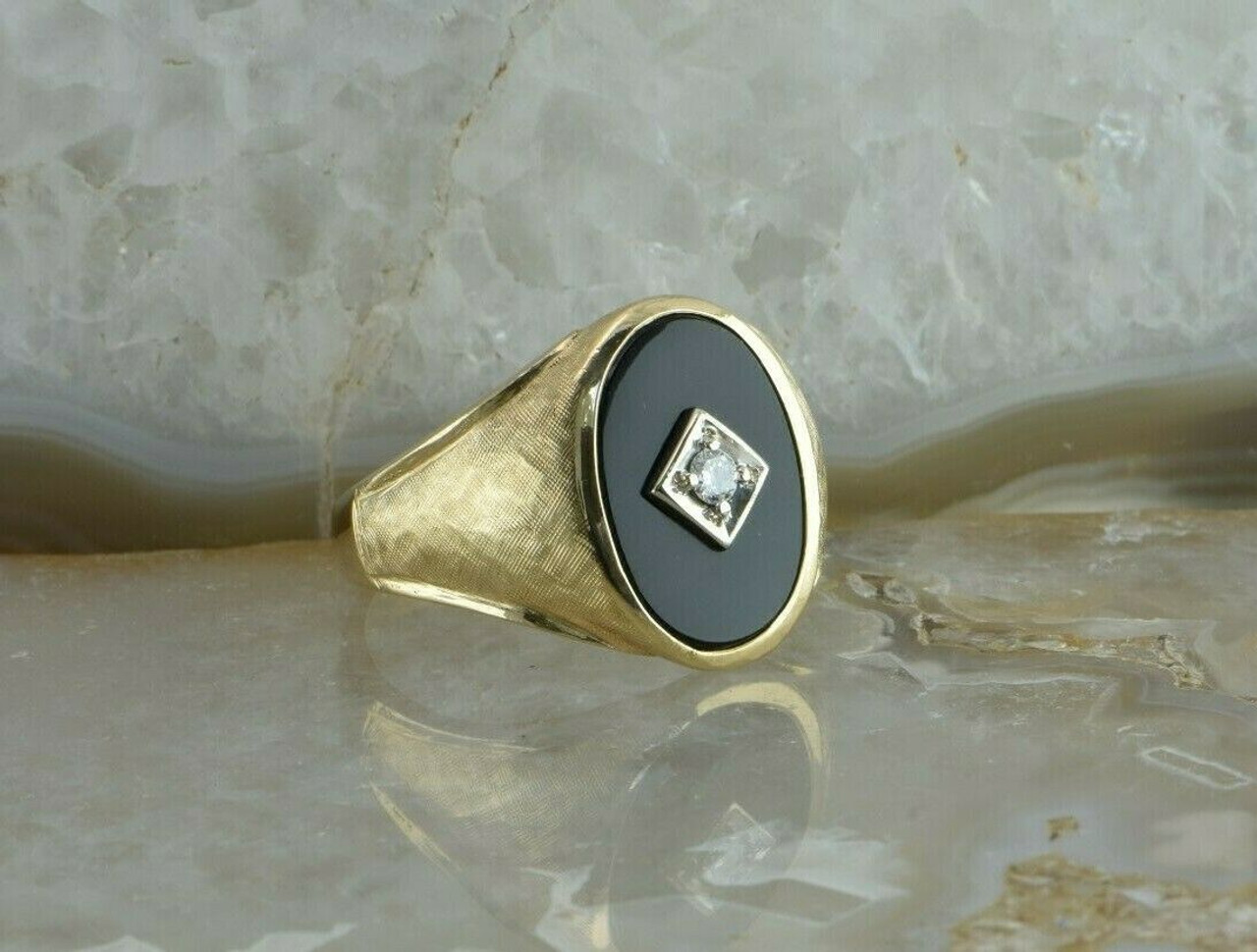 14K Gold Vintage Diamond Ring - IceLink