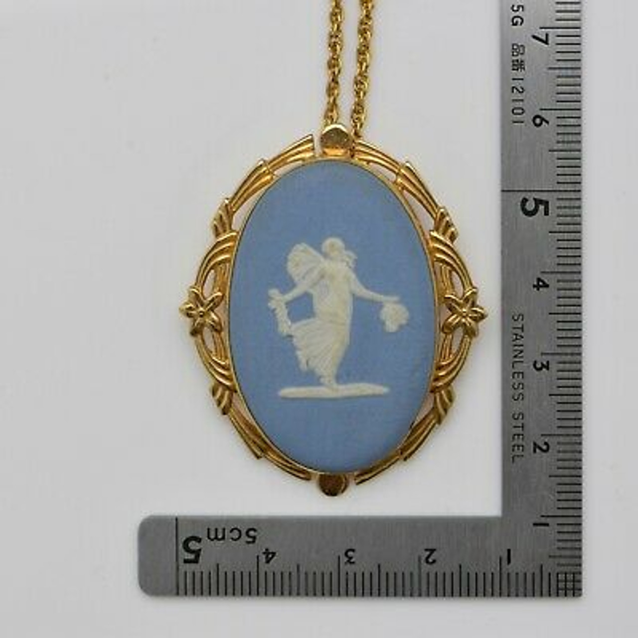 Vintage Wedgewood Pin Pendant Necklace with 26 Chain Gold Filled Circa  1960 - Colonial Trading Company