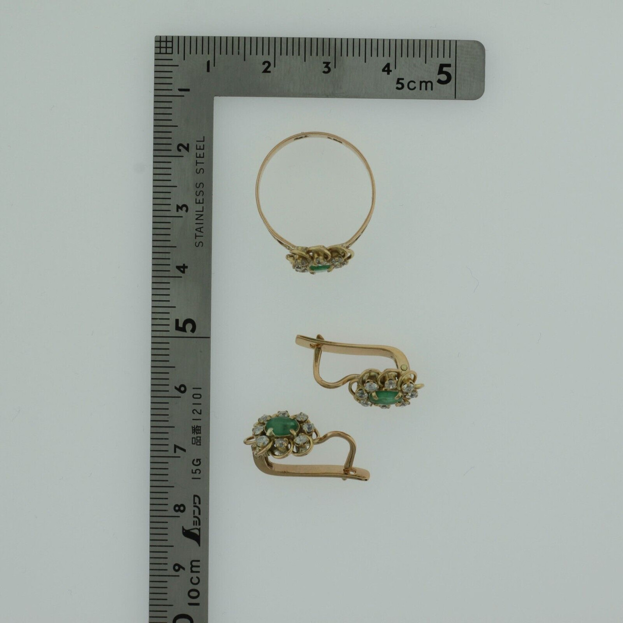06 ct Round Diamond Chain Link Dangle Earrings - Sarah O.