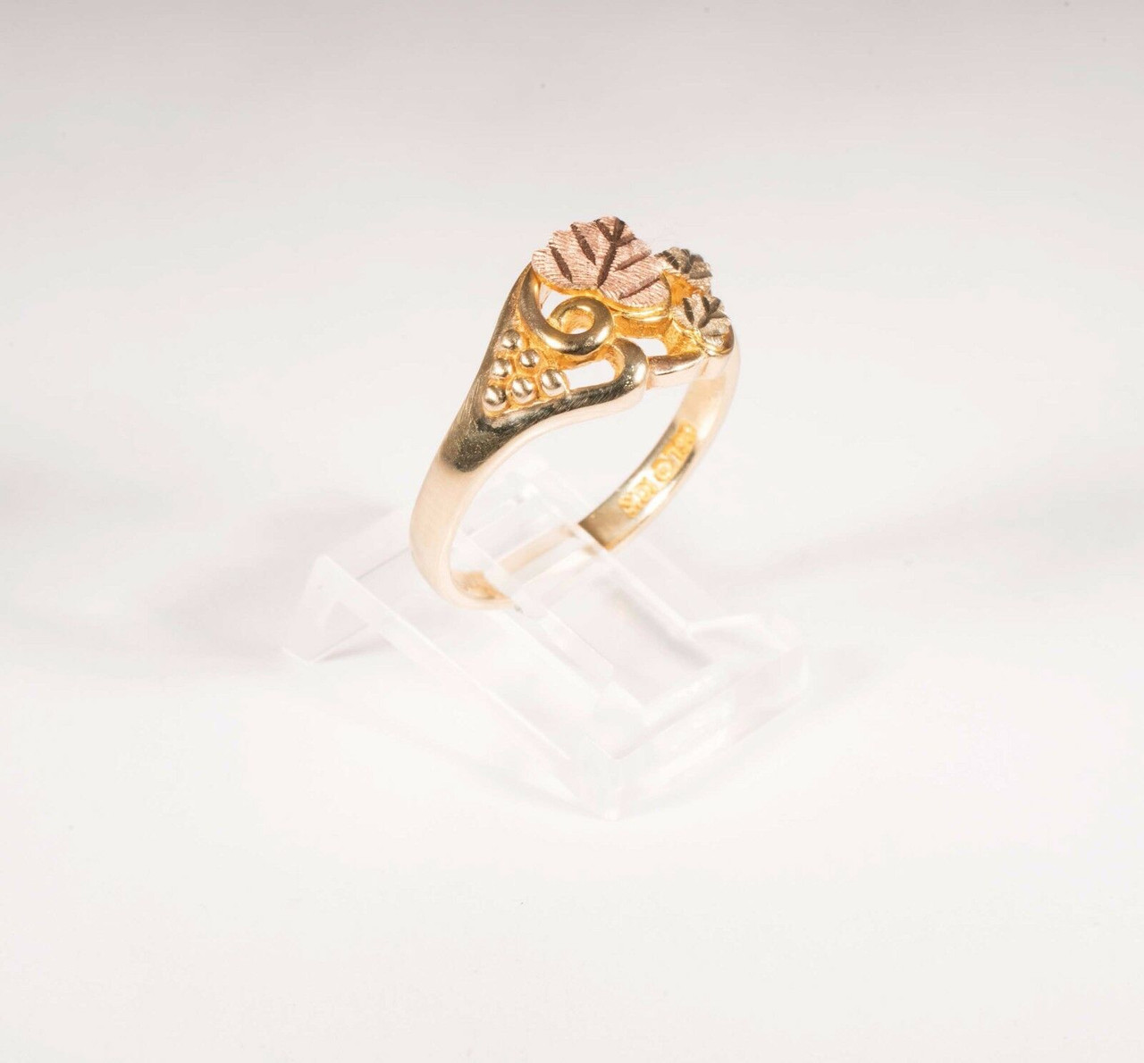 Black Hills Gold Ring. 10k Multi-tone Black Hills Gold Statement Ring. -  Etsy