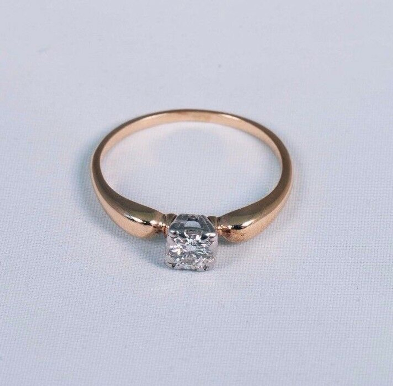 14K Gold 3 Stone Minimalist Diamond Ring 14K Gold / 7.5