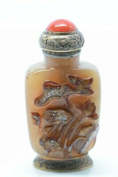 Vintage "Farmer" Chinese Snuff Bottle Cameo Agate Striker lighter, Circa 1920