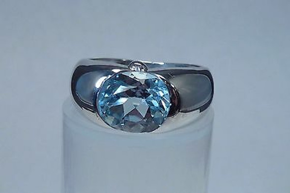 18K White Gold app. 6.5 ct. Aquamarine Ring size 8 3/4
