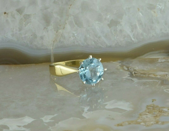 Vintage 18K Yellow Gold Blue Stone Solitaire Ring Size 5.5 - 7 Circa 1960