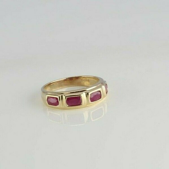 14K Yellow Gold 1+ ct Oval Ruby Ring Size 6.5 Circa 1990