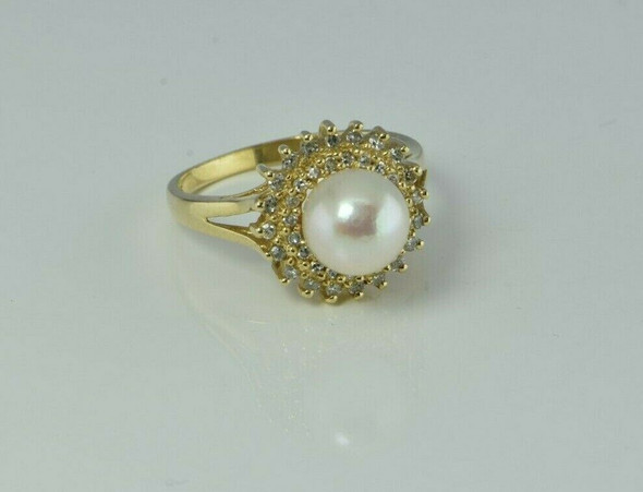 14K Yellow Gold Pearl and Diamond Halo Ring Size 6.5 Circa 1970