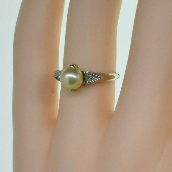 Vintage 14K White Gold Pearl and Diamond Accent Ring Size 6 Circa 1960