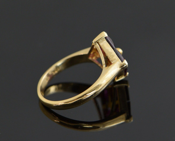 10K Yellow Gold 4 Stone Garnet Ring Circa 1970, Size 7