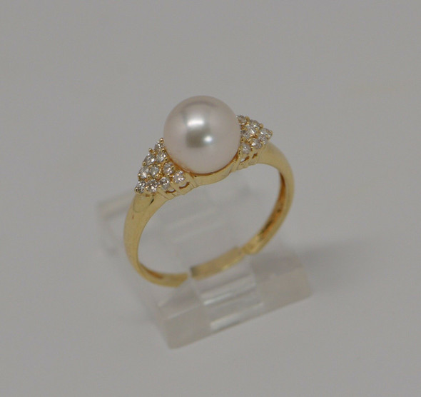 14K Yellow Gold Pearl and Diamond Ring Circa 1990, Size 7