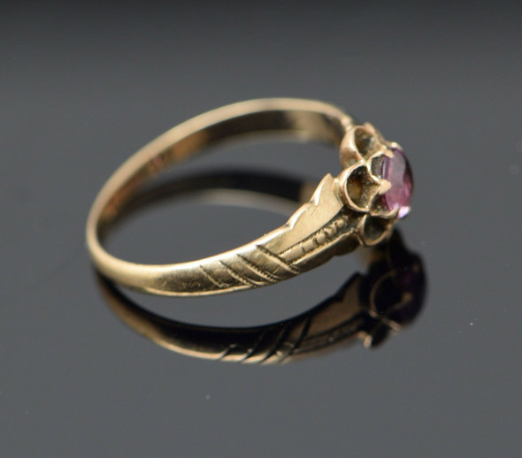 10K Yellow Gold Pink Stone Floral Design Ring, Circa 1920, Size 5.5