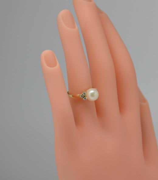 18K Yellow Gold Mikimoto Pearl and Diamond Ring , Size 4