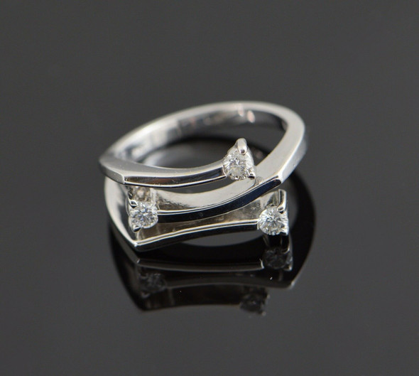 14K White Gold Modernist Diamond Ring, Size 5.5