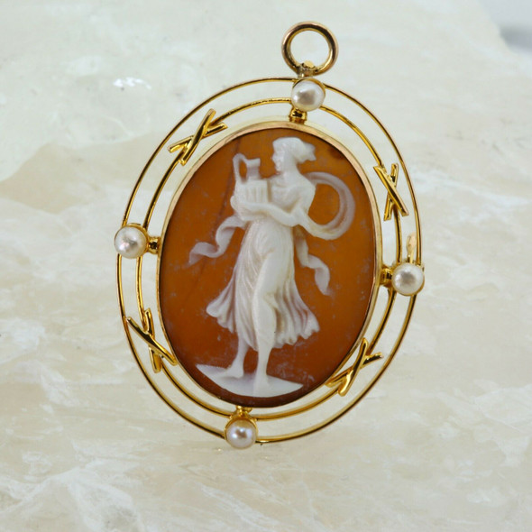 14K Yellow Gold Shell Cameo Pin/Pendant with a Compass Set Points Circa 1930