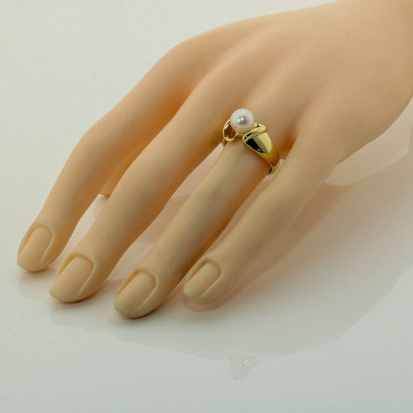 14K Yellow Gold Pearl Ring 7.6 mm Pearl Center Size 7