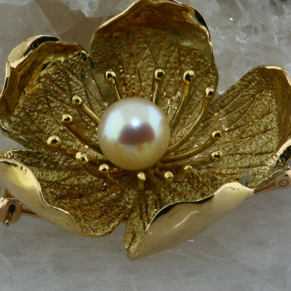 Vintage 18K Yellow Gold Floral Pin Pearl Center Circa 1960