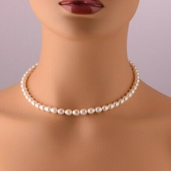 14K Yellow Gold Oval Fresh Water Pearl Necklace 16 inches Circa 2000