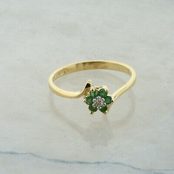10K Yellow Gold Emerald Bypass Floral Ring Size 7