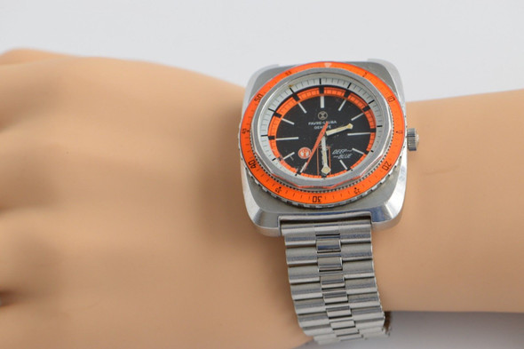 Favre Leuba Superb Deep Blue Dive Watch, 1970's Favre Leuba Superb Deep Blue Dive Watch, 1970's