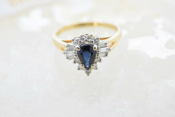 14K Yellow Gold Pear Shaped Sapphire and Diamond Halo Ring Size 6 Circa 1970