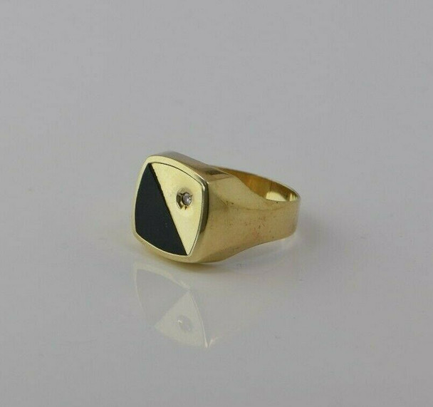 14K Yellow Gold Dutch Black Onyx and Diamond Accent Ring Size 11 Circa 1970