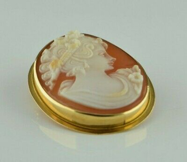 Vintage 18K Yellow Gold Deco Style Shell Cameo Pin Pendant Circa 1950