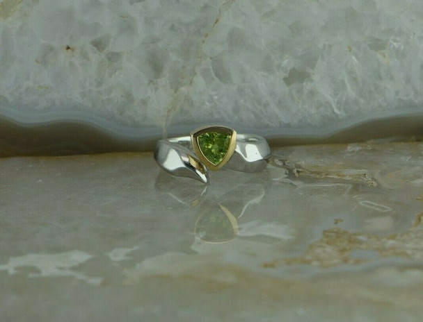 14K Yellow Gold and Sterling Silver Peridot Modernist Ring Size 6.25