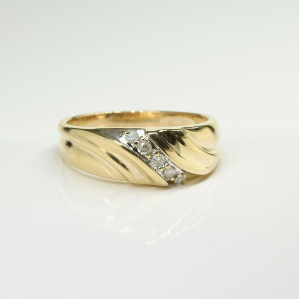 22ctw 3-diamond tapered 14ky gold ring — Vintage Jewelers & Gifts, LLC.