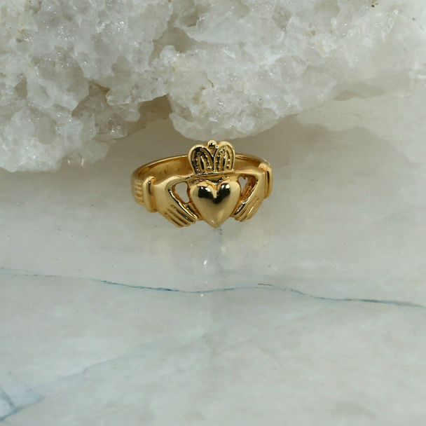 14K Yellow Gold Claddagh Ring, Size 7.75