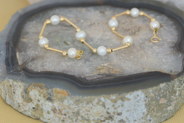 14k Yellow Gold Pearl Bracelet with Gold Tubes, Beads and Pearls