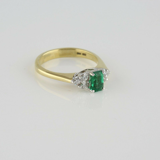 18K Yellow Gold Emerald and Diamond Ring Size 7 Circa 1990