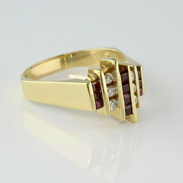 14K Yellow Gold 1ct Modernist Ruby & Diamond Cocktail Ring Size 9.75 Circa 1970