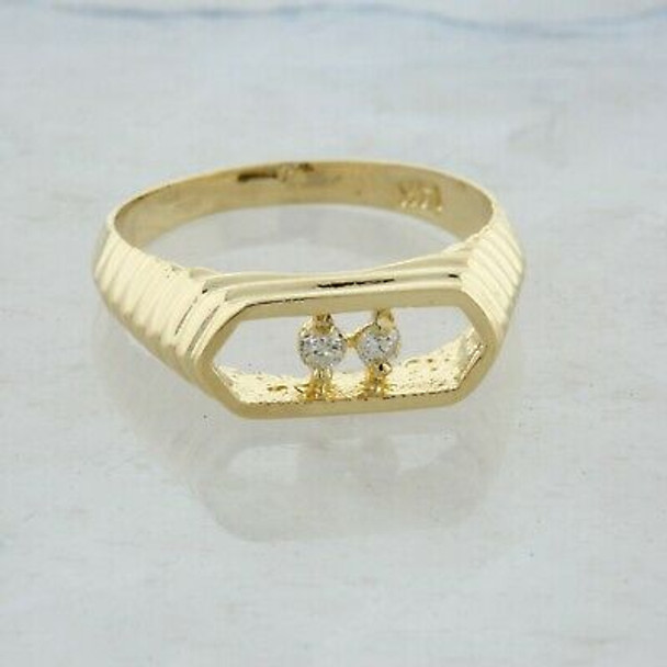 14K Yellow Gold Diamond Ring Size 5.5 Circa 1980