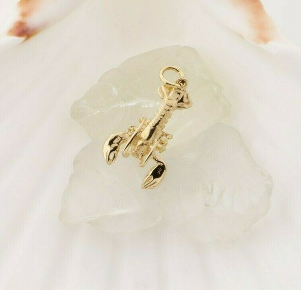 14K Yellow Gold Lobster Pendant