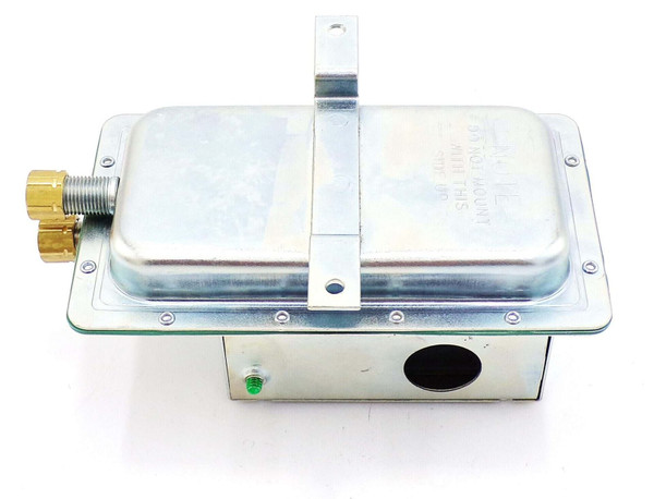 NBK-21100 Air Pressure Sensing Switch FS-751 | 0.05" WC | Replaces Cleveland Controls FS-751