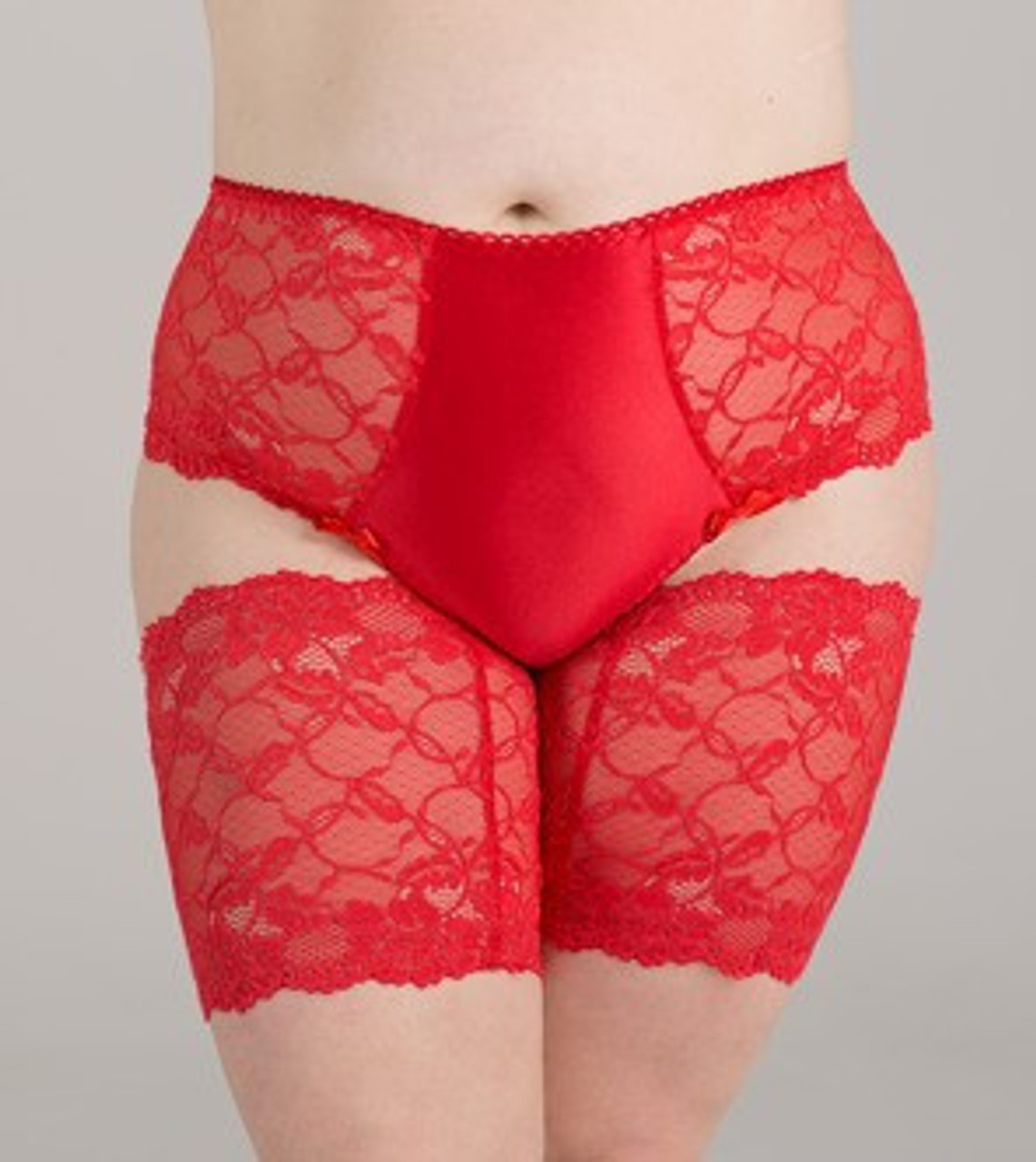 Lace Garters to Combat Thigh Rubbing, Levana Bratique