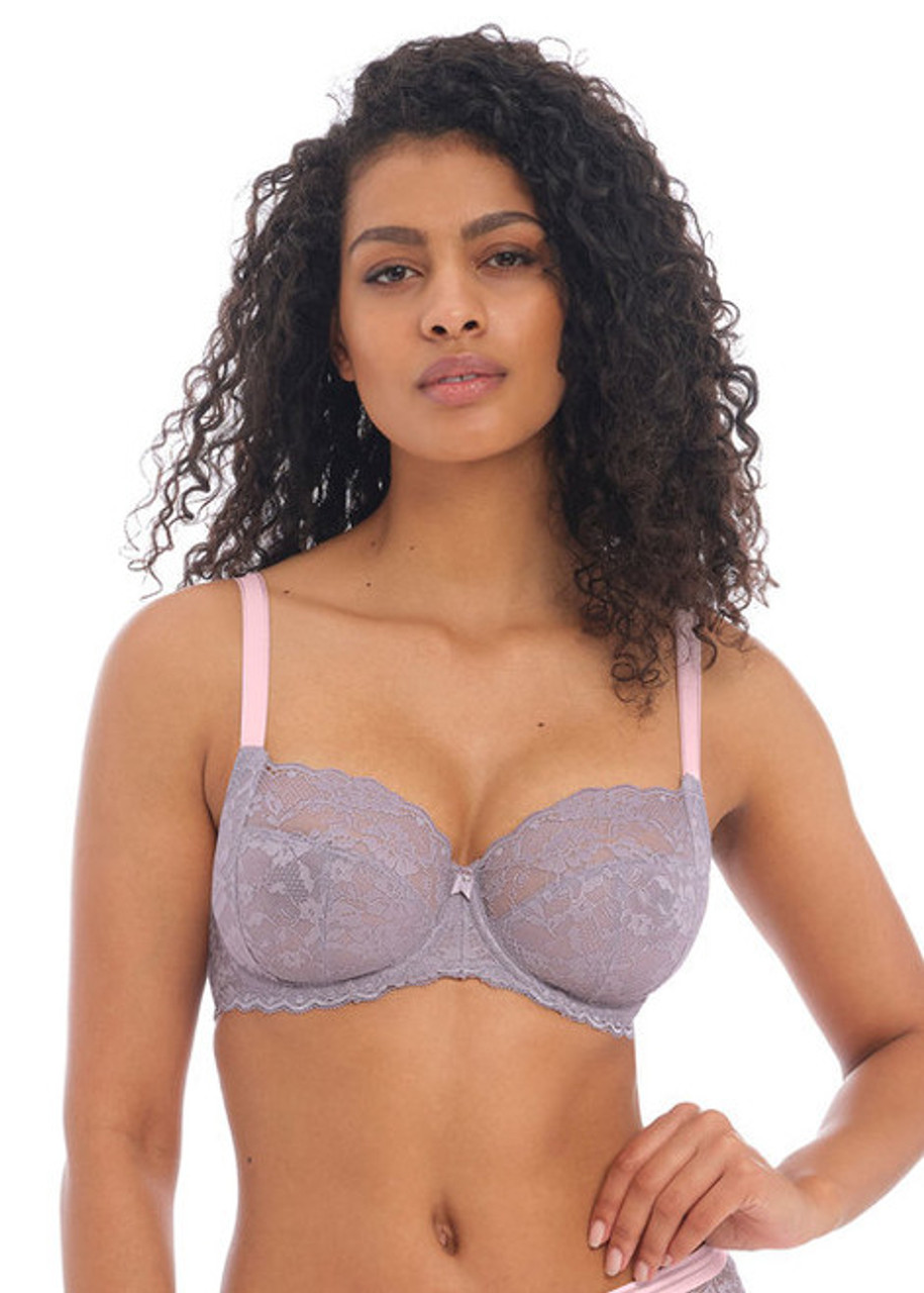 Freya Offbeat Decadence Spacer Molded Underwire Bra (402510), Vintage Rose,  28DD : : Clothing, Shoes & Accessories