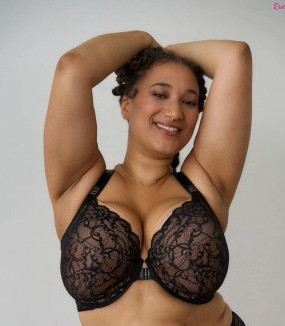 Ewa Michalak FB-ZP Czarny Kon Front Close Bra, FBZPK Black 40N/90JJ - front view in Black.