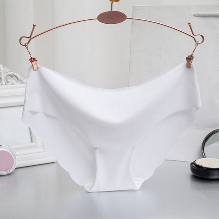 Traceless underwear women's rimless gathered sports thin large one