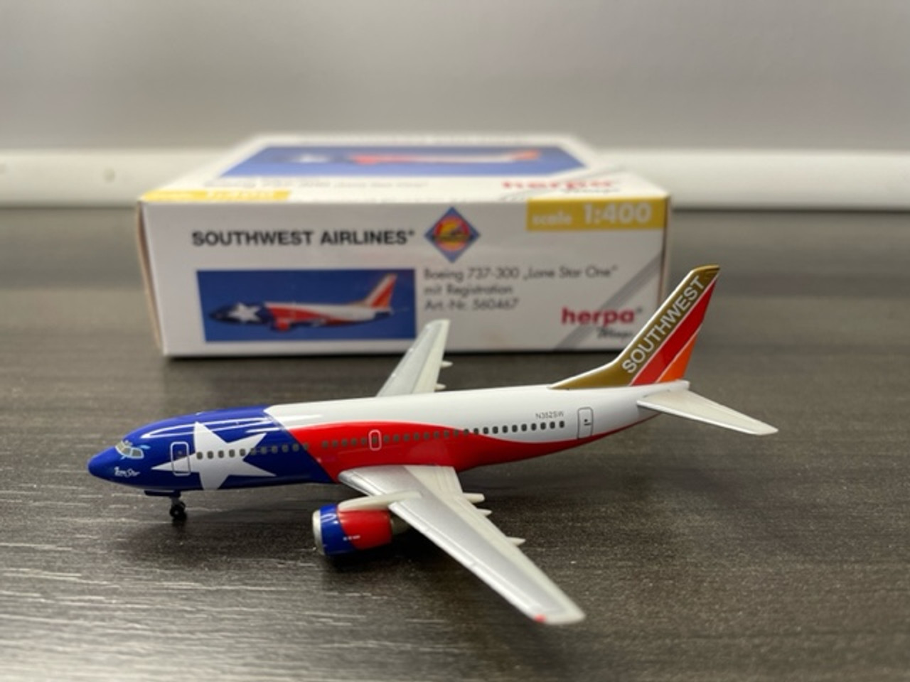 Herpa 1:400 Southwest Airlines 737-300 "Lone Star One"