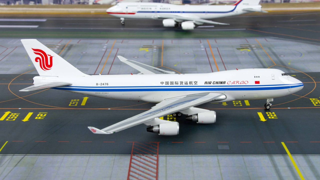 Phoenix 1:400 Air China Cargo 747-400F 