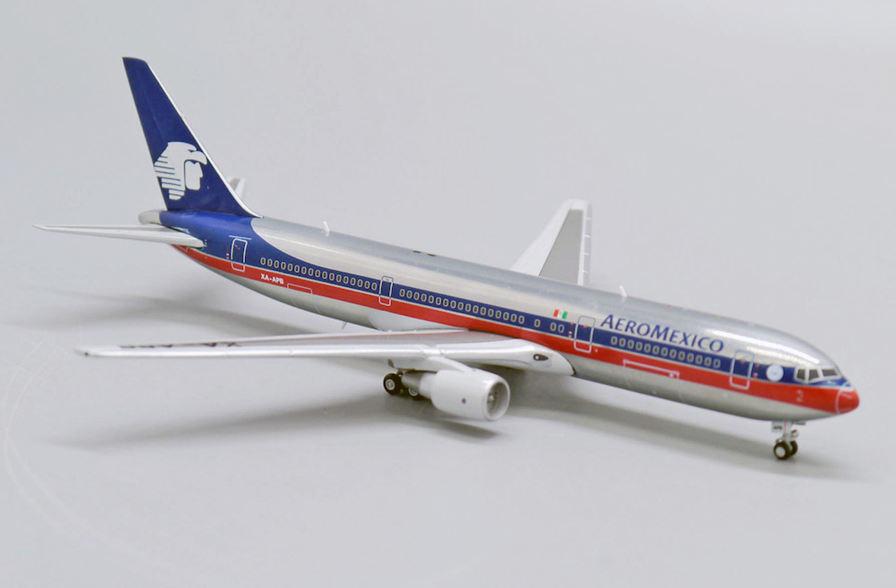 JCWings 1:400 Aeromexico Boeing 767-300ER XA-APB