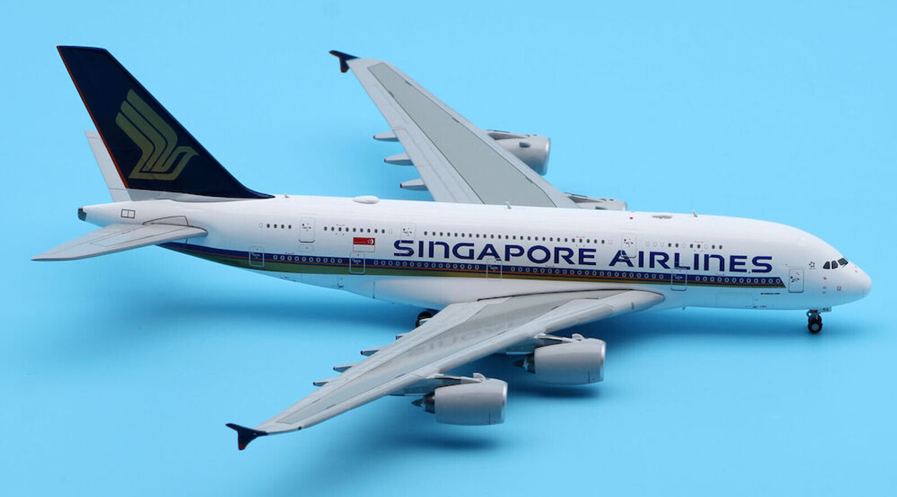 豊富なギフト 『値下げ』シンガポール航空 A380 模型飛行機 1/160(1