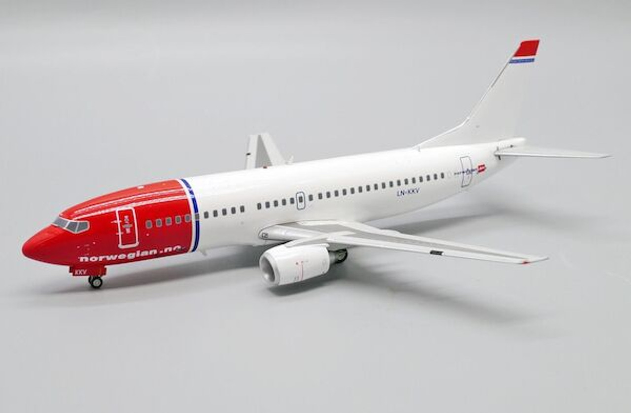 JC200 Norwegian 737-300 LN-KKV