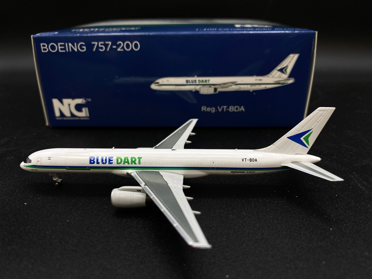 NG Models 1:400 Blue Dart 757-200