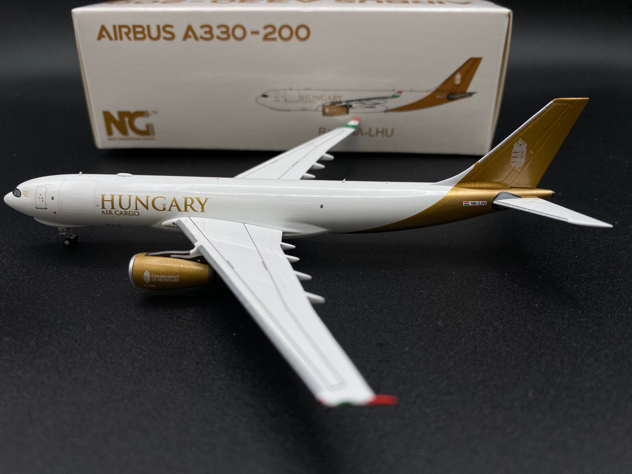 NG Models 1:400 Hungary Air Cargo A330