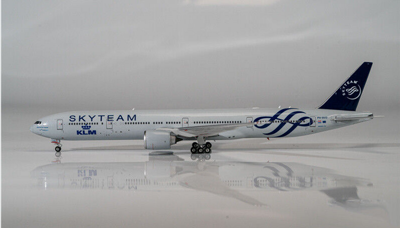 Phoenix 1:400 KLM 777-300ER "Skyteam Livery"