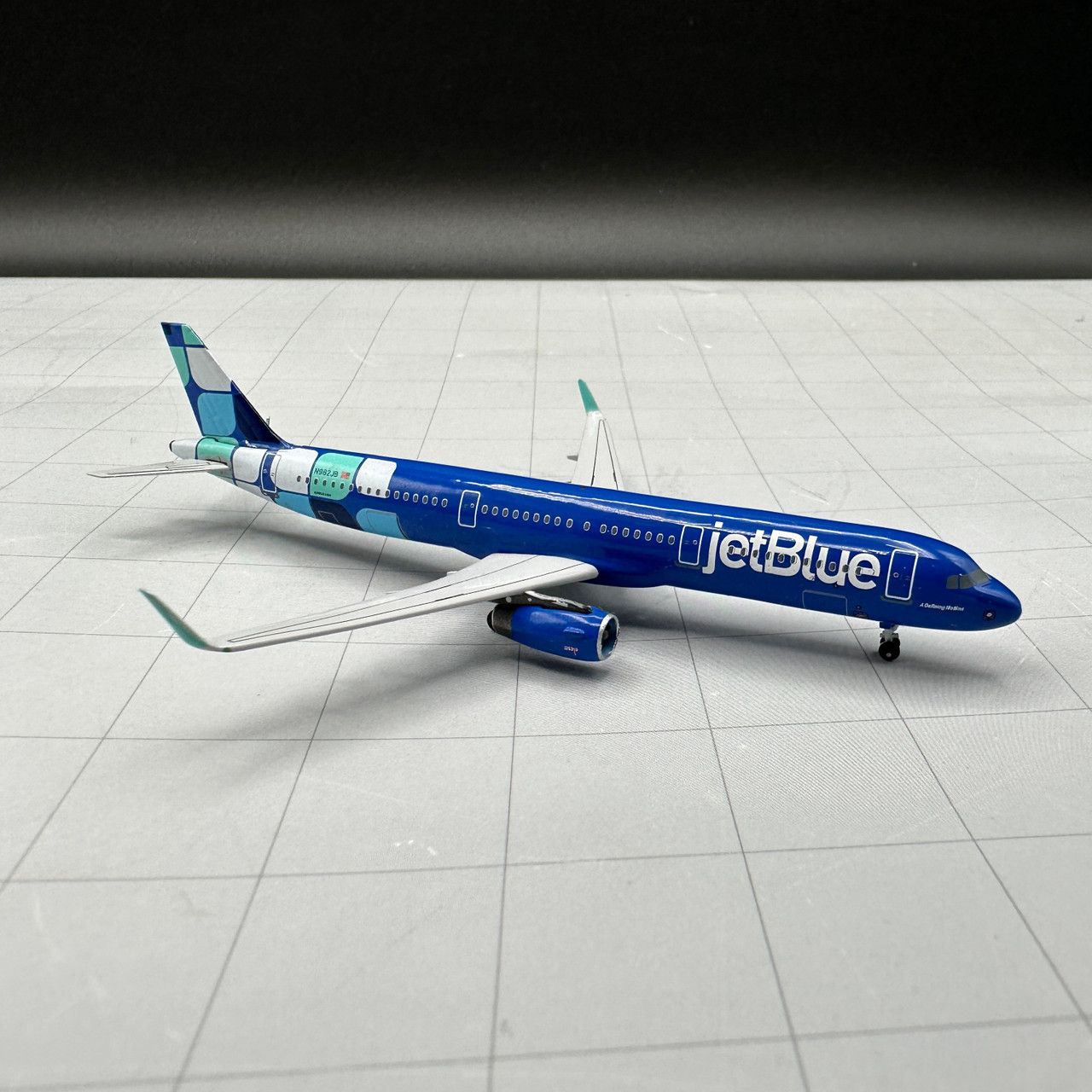 Aeroclassics 1:400 JetBlue A321-200 (First Mint Livery) (N982JB)