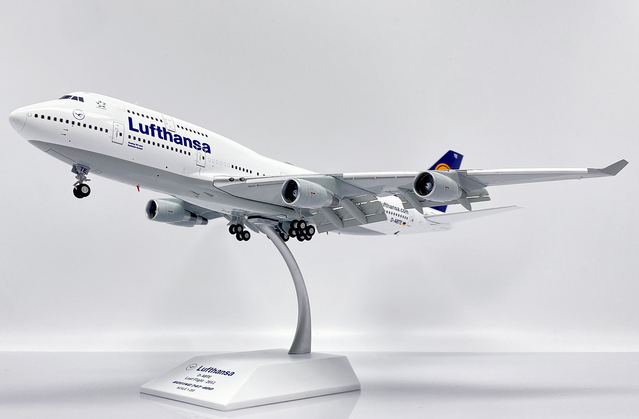 JC200 Lufthansa B747-400 D-ABTE