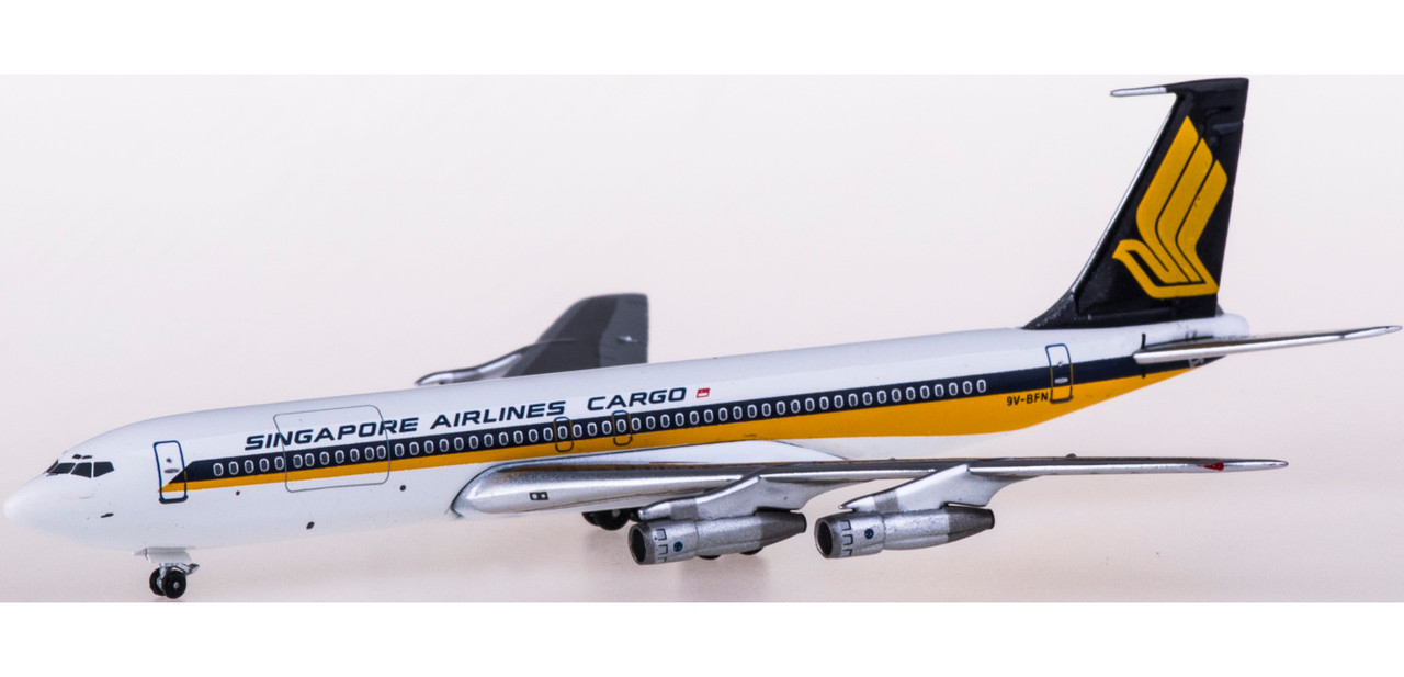Aeroclassics Singapore Airlines Cargo 707-320B